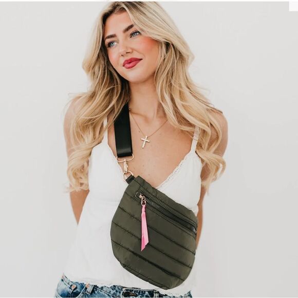 Pretty Simple Jolie Puffer Bum Bag in Olive - Picture 3 of 7